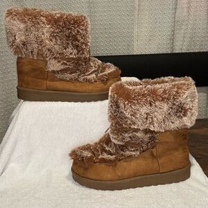 Esprit Tan Faux Fur Winter Boots